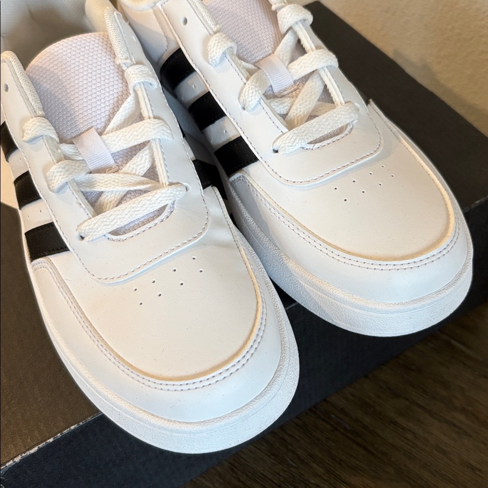 NIB [Adidas] Breaknet 2.0 Tennis Shoes Casual Sneakers White/Black Youth 5 / W 6 - Picture 8 of 13